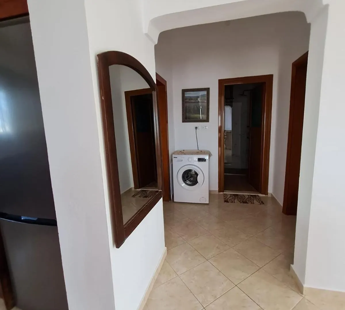 קסאמיל Vila Ledio